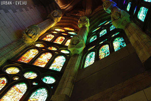 barcelona-gaudi-sagrada-12